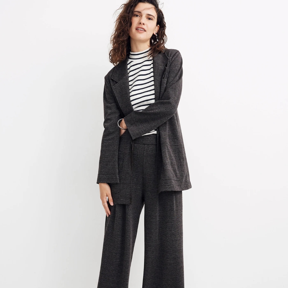 Oversized Knit Blazer in Glen Plaid- Medium
